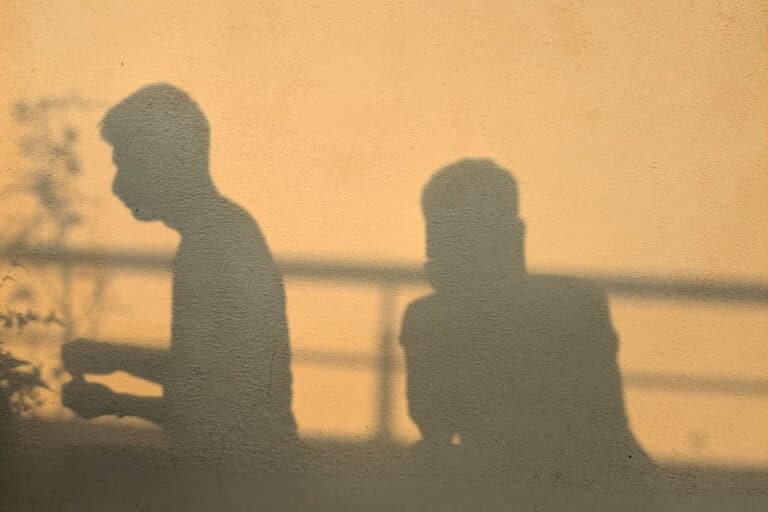 Wat is een emotionele imprint en hoe herken je haar sporen in je leven?
